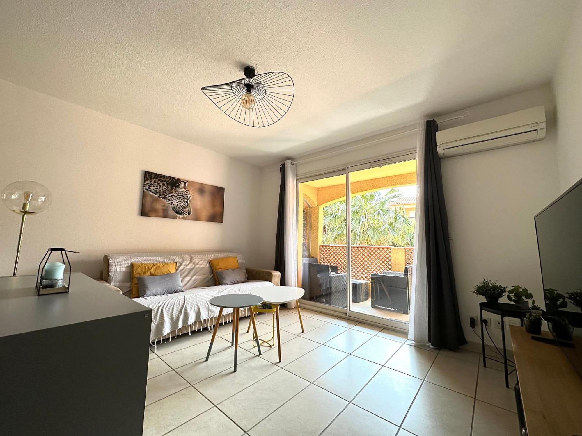 Malibu Village T2 Apartment
